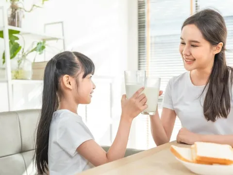 Thực phẩm bổ sung dạng sữa cho trẻ: Những điều cần hiểu đúng