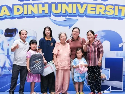 Học phí tăng, lựa chọn nào cho tân sinh viên?