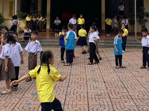 Nhiều trường học có đồng phục 'rườm rà', lãnh đạo Sở Giáo dục và Đào tạo nói gì?