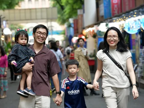 Phụ nữ TP.HCM sinh đủ 2 con trước 35 tuổi được hỗ trợ 5 triệu đồng