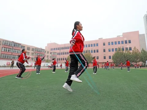 Tỉ lệ sinh giảm, trường tiểu học ở Thượng Hải có giáo viên nhiều hơn học sinh