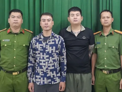 Bắt nhóm cho vay lãi nặng ép người vay thế chấp clip khỏa thân, iCloud điện thoại