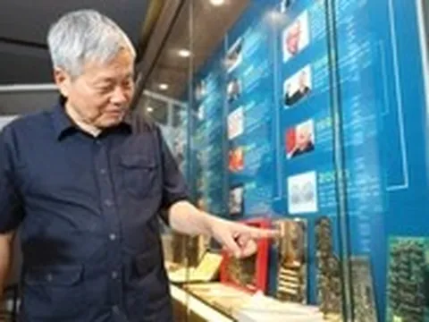 Đến bảo tàng, đọc lịch sử chuyển đổi số