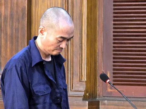 Người nước ngoài trộm 60 triệu của khách đi cùng chuyến bay, lãnh 2 năm 6 tháng tù