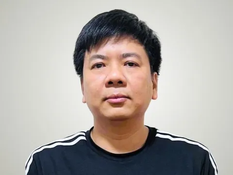 Khởi tố em gái, em trai của Shark Thủy và 21 người khác về tội lừa đảo chiếm đoạt tài sản