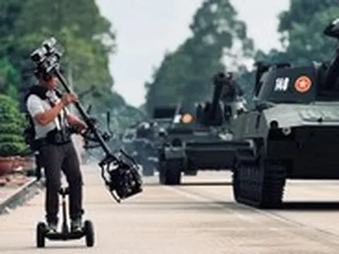 Công nghệ quay phim Steadicam trong A80 là gì?