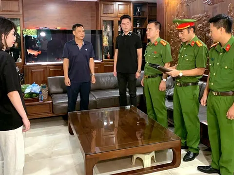 Khám xét nhà ‘Mạnh gỗ’ liên quan đến Vi ‘ngộ’ ở Thanh Hóa