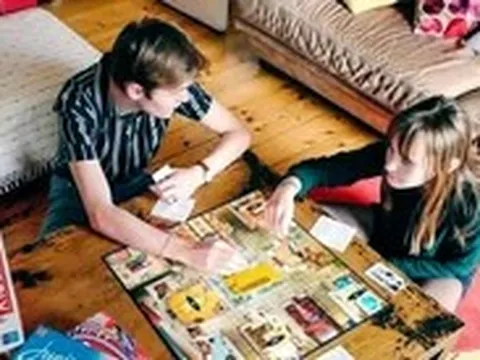 Bỉ khởi động 'chế độ kiêng màn hình', nhiều gia đình tìm lại niềm vui bên nhau