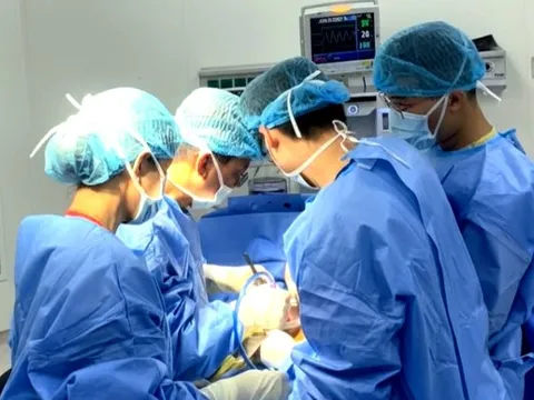 Một người có trái tim bên phải, phủ tạng đảo ngược