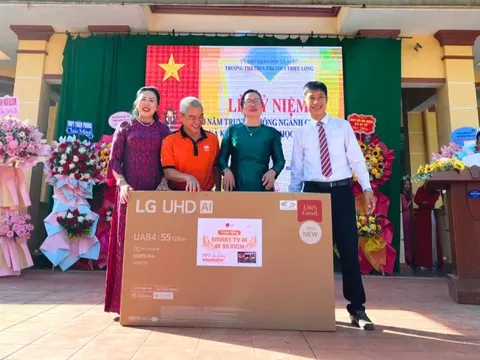 FPT và LG mang công nghệ kiến tạo 'lớp học thông minh' đến 80 trường khó khăn