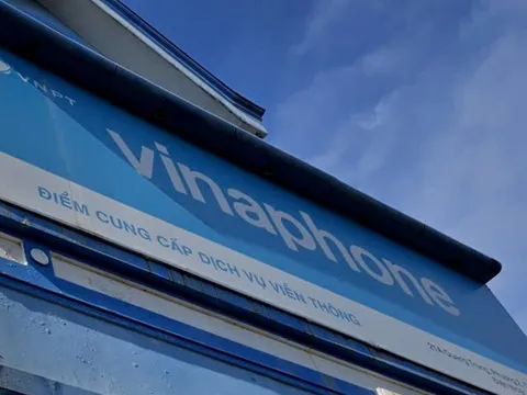 Vinaphone Nghệ An tạm trả tiền bị chiếm đoạt cho khách hàng vì cấp chồng sim