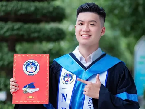 Nhập học hơn 10 ngày, gần 80% sinh viên Đại học Kinh tế quốc dân được ký đạt chuẩn đầu ra tiếng Anh