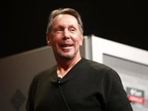 Tỉ phú 81 tuổi bất ngờ vượt mặt ông Elon Musk, trở thành người giàu nhất thế giới