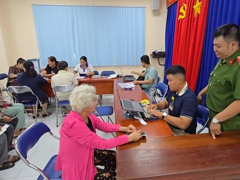 'Té ngửa' vì xem nhẹ đăng ký thường trú