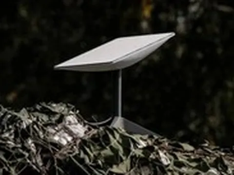 Internet vệ tinh Starlink gặp sự cố, ngừng hoạt động trên tiền tuyến Ukraine