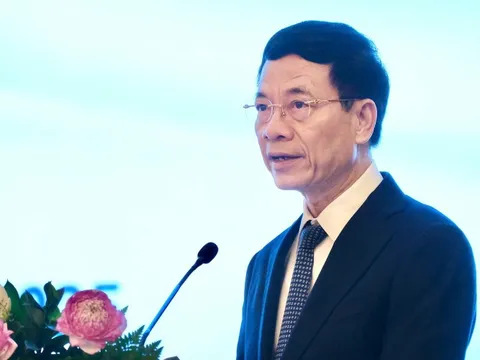 Bộ trưởng Nguyễn Mạnh Hùng: Vấn đề của AI tạo ra có thể lớn hơn bom nguyên tử