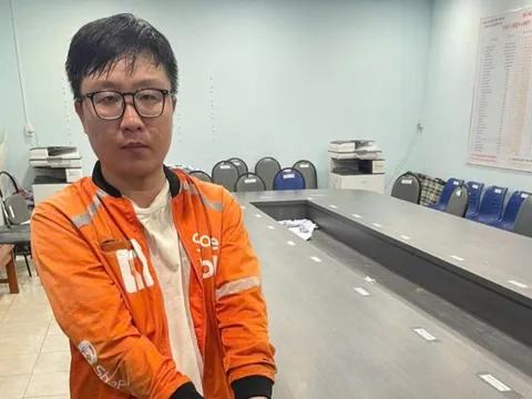 Công an xã Tân Nhựt bắt nhanh vụ cướp giật điện thoại sau 8 giờ gây án