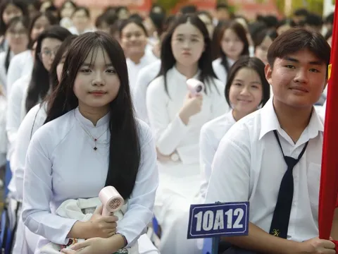 Ngày học 7 tiết: Từ kỳ vọng đến áp lực