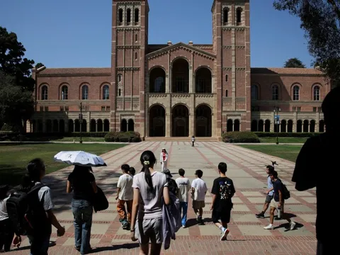 Các giáo sư Đại học California kiện chính quyền ông Trump