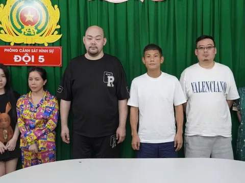 Bắt ông chủ nhà hàng Đài Loan tại TP.HCM cho tiếp viên bán dâm