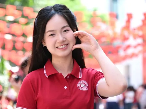 Thủ khoa gây 'bão' mạng Nguyễn Lê Hiền Mai: 'Đừng nên so sánh mình với bất kỳ ai khác'