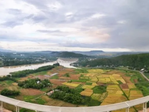 Cây cầu dài nhất tuyến cao tốc Bắc - Nam phía đông có gì đặc biệt?