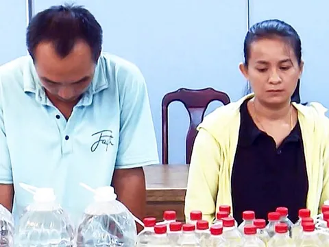 Làm giấm bằng axit và nước lã: Cần xử phạt 'nặng đô' với thực phẩm giả