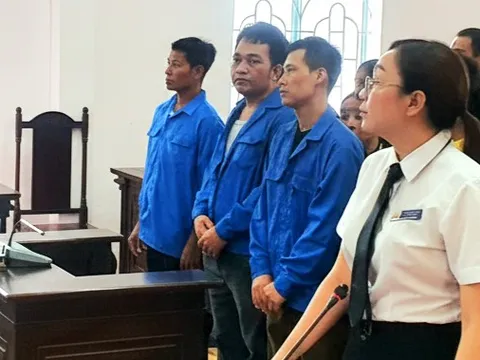 Lãnh án tù vì bán con gái sang Trung Quốc