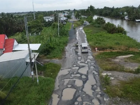 Tuyến đường làm 6 năm vẫn “ì ạch” ở Cà Mau