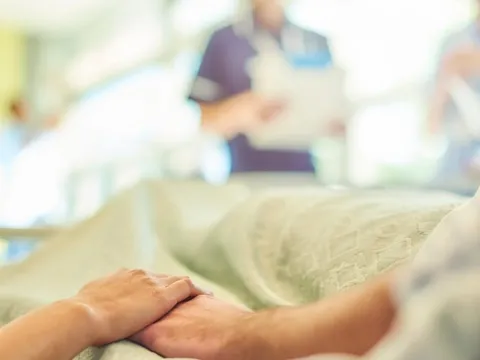 Vì sao ngày càng nhiều người trẻ mắc ung thư?