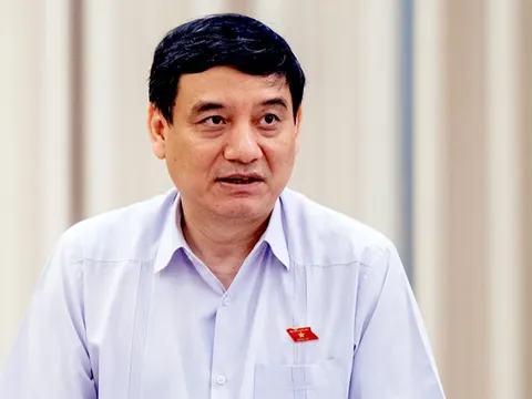 Ông Nguyễn Đắc Vinh: Học sinh lệch chuẩn rất lớn mà chỉ thuần túy nhắc nhở sẽ rất khó