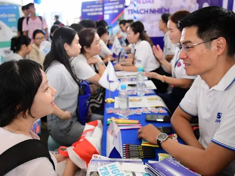 Bổ sung môn tin học và AI vào chương trình dự bị đại học