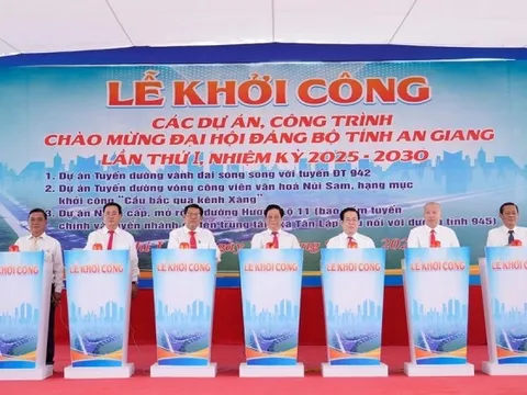 Khởi công 3 tuyến đường tổng vốn gần 800 tỷ ở An Giang