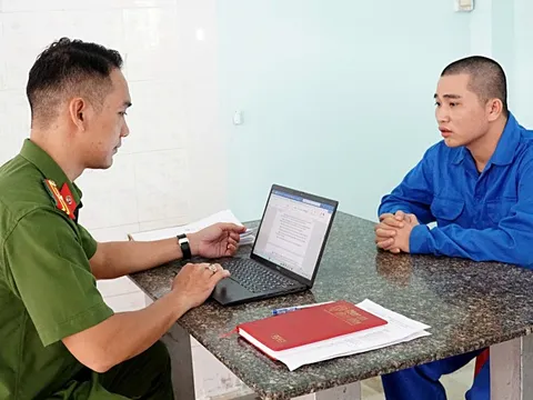 Khi 'nhà sáng tạo nội dung nhảm' hám view