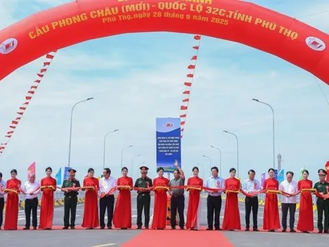 Vượt tiến độ 3 tháng, tiết kiệm gần 200 tỷ đồng, cây cầu thay thế cầu 30 năm tuổi bị sập ảnh hưởng bão Yagi chính thức khánh thành