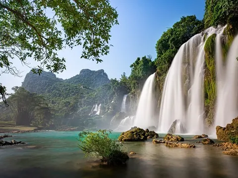 Nơi thuộc vùng núi phía Bắc, du khách sắp được du lịch xuyên biên giới, sang Trung Quốc không cần visa