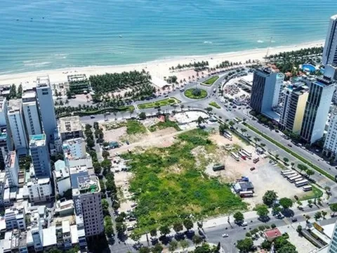 Thúc đẩy trung tâm tài chính quốc tế phát triển