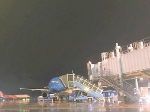 Khai thác trở lại 4 sân bay sau bão số 10