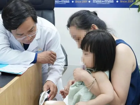 Thói quen mút núm vú giả và những hệ lụy đến răng miệng, ngôn ngữ, tai mũi họng của trẻ