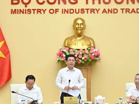 Người tiêu dùng chưa có quyền lựa chọn đơn vị bán điện