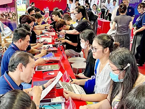 12 đại học Việt Nam doanh thu nghìn tỉ: Học phí chiếm gần hết, nghiên cứu 'lép vế'