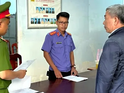 Cựu giám đốc Bệnh viện Đa khoa Bình Thuận bị khởi tố, bắt tạm giam