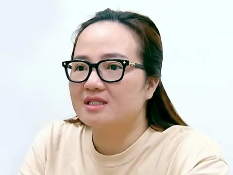 Khởi tố bà Hoàng Hường