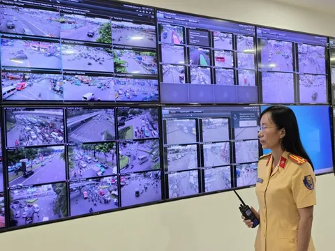 Một tháng, camera AI ở TP.HCM phát hiện 3.100 trường hợp vượt đèn đỏ, đi ngược chiều...