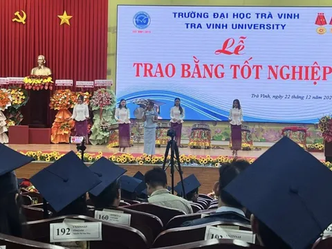 Bùng nổ đào tạo đại học không chính quy