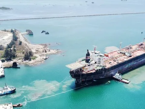 “Thành phố nổi” 150.000 tấn cán đích trước hạn, doanh nghiệp Việt lập kỳ tích