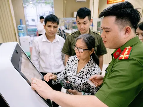 Công an TP.HCM ra mắt bộ phận một cửa tại công an cấp xã