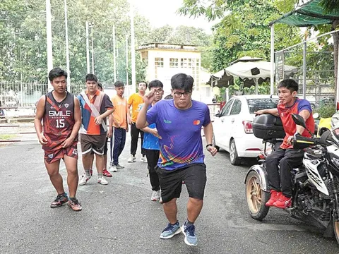 Thầy - trò trong lớp học đặc biệt