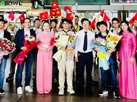 Học sinh trường chuyên sẽ học theo chương trình nâng cao riêng từ 15-10