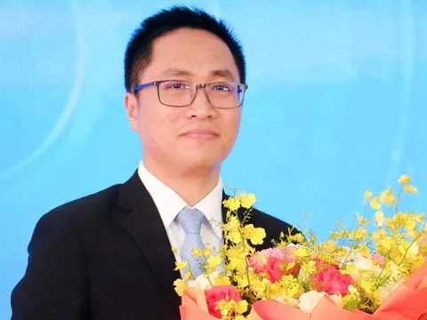 Tiến sĩ Tô Bá Lâm làm Hiệu trưởng Trường đại học Quang Trung